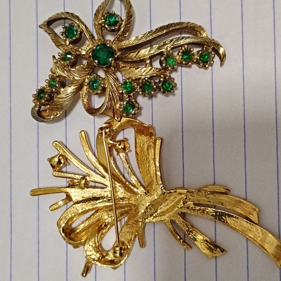 Two Brooches - Picture 2 of 4